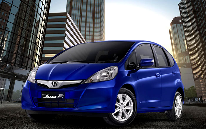Berita, New Honda Jazz S Facelift 2013 Biru: Honda dan Takata Hadapi Masalah Terkait Kecelakaan Fatal Akibat Airbag