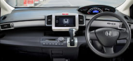 Honda Freed 2013 Interior