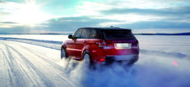 Range Rover Sport Kursi Belakang