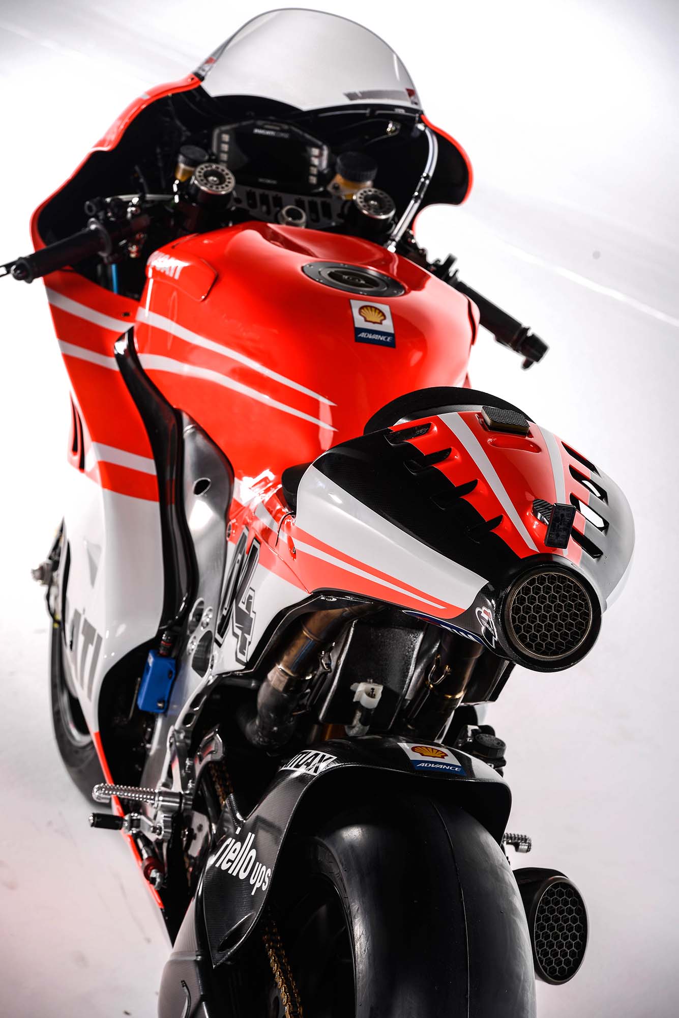 MotoGP, motor terbaru ducati-desmosedici-gp13: Spesifikasi dan Foto Motor Ducati Desmosedici GP13