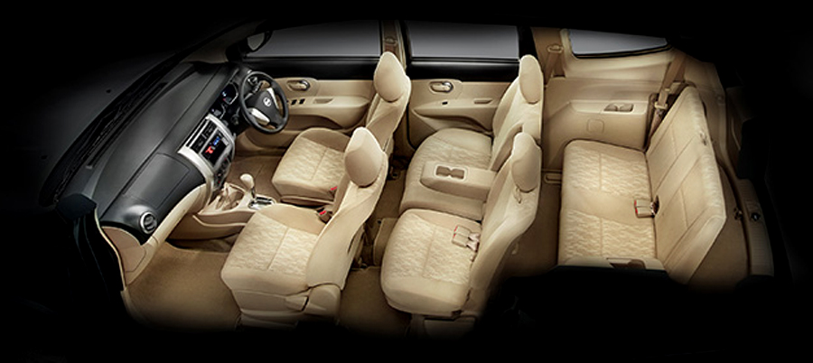 Harga New Nissan Grand Livina Interior