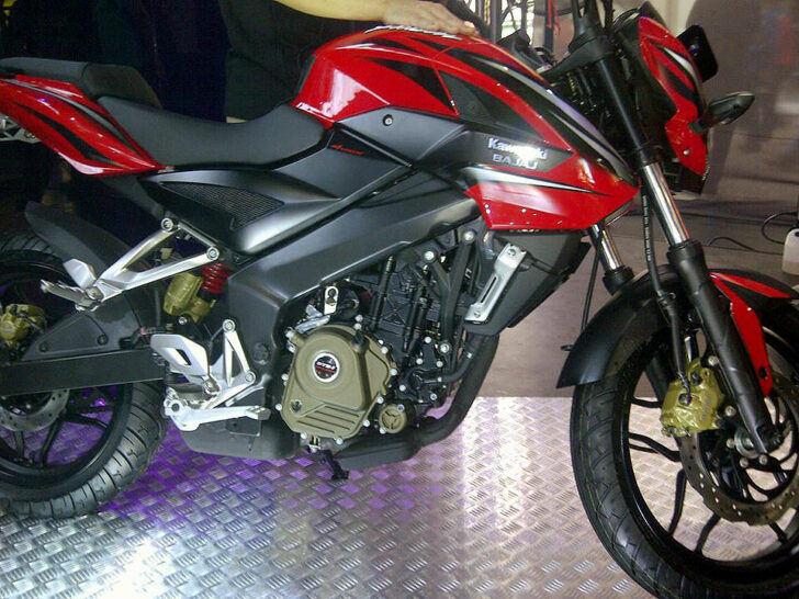 Bajaj, Kawasaki Bajaj Pulsar 200NS Merah Di PRJ: Kawasaki Bajaj Pulsar 200NS Diluncurkan di PRJ 2013