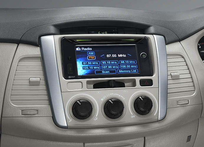Mobil Baru, Toyota Kijang Innova 2013 Audio tipe G: Nih Gambar High Resolution Foto Kijang Innova Facelift 2013