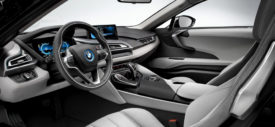 BMW i8 door open
