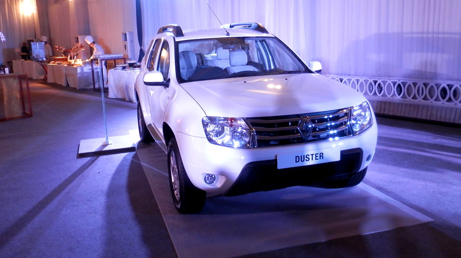 IIMS 2013, OLYMPUS DIGITAL CAMERA: Harga Lengkap Renault Duster Sudah Diumumkan Nih!