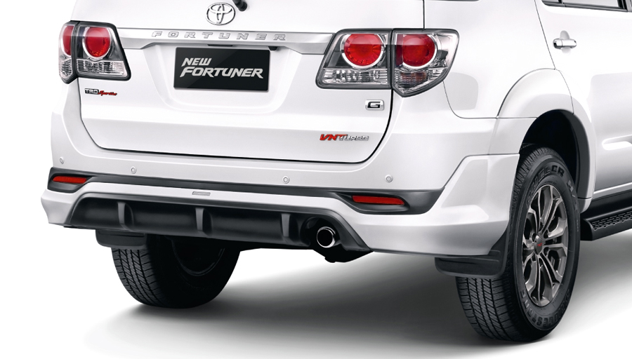 IIMS 2013, Toyota Fortuner TRD Sportivo Bumper Belakang: Nah Ini Dia Toyota Fortuner TRD Sportivo 2013 Terbaru