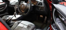 Interior BMW 320i Sport Indonesia