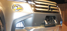 Mesin bensin dan hybrid Mitsubishi Concept GC-PHEV