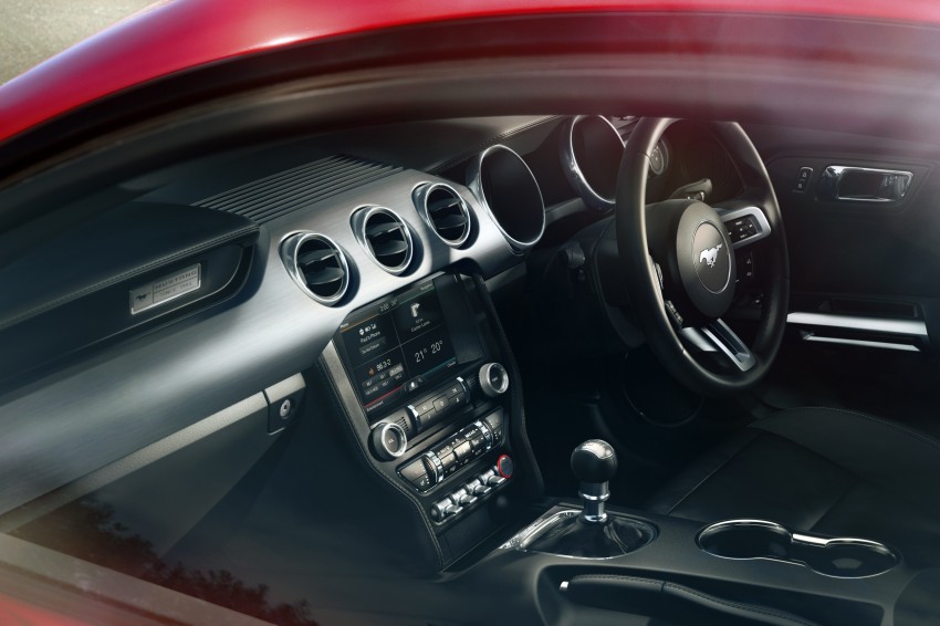 Ford, Ford Mustang 2015 Interior: Spesifikasi Mesin Ford Mustang 2015 Akhirnya Diumumkan