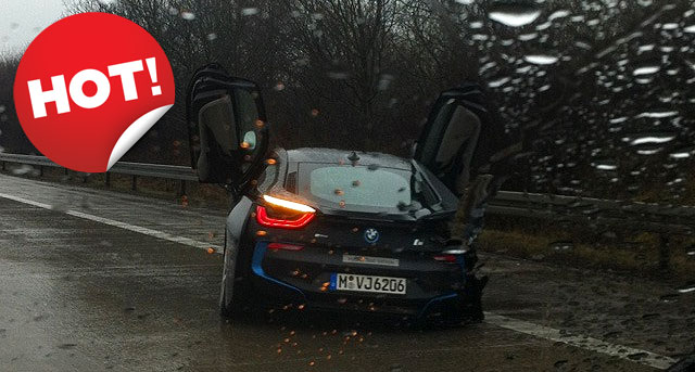 BMW, BMW i8 kecelakaan di Autobahn Jerman: Belum Resmi Diluncurkan, BMW i8 Kecelakaan Saat di Test
