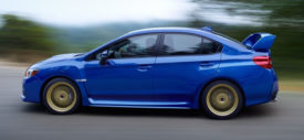 Subaru WRX STi race