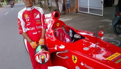 Pria Lombok Membuat Replica Ferrari F1 Dari Daihatsu Hijet 1980 Pria Lombok Membuat Replica Ferrari F1 Dari Daihatsu Hijet 1980