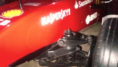 Pria Lombok Membuat Replica Ferrari F1 Dari Daihatsu Hijet 1980 Pria Lombok Membuat Replica Ferrari F1 Dari Daihatsu Hijet 1980