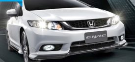 2014_Honda_Civic_facelift_tampak_belakang