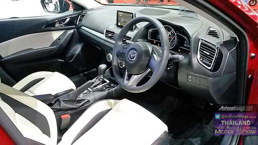 Bangkok Motorshow, Kabin depan New Mazda 3: First Impression Review New Mazda 3 2015 dari Bangkok Motor Show
