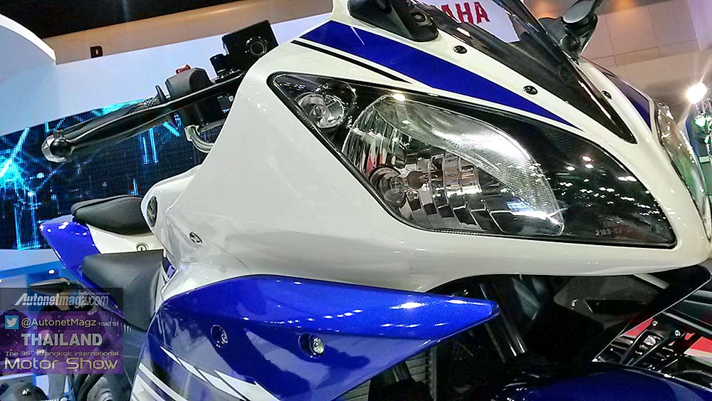 Bangkok Motorshow, Lampu depan Yamaha R15 Indonesia: First Impression Review Yamaha R15 dari Bangkok Motor Show