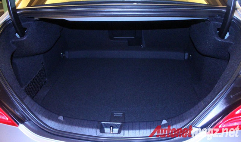 Mercedes-Benz, Mercedes CLA Luggage space: First Impression Review Mercedes-Benz CLA 200 Indonesia