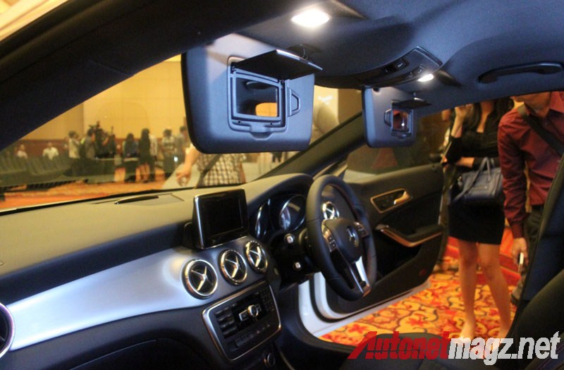 Mercedes-Benz, Mercedes CLA Sunshade: First Impression Review Mercedes-Benz CLA 200 Indonesia