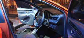 Toyota Yaris 2014 seatbelt