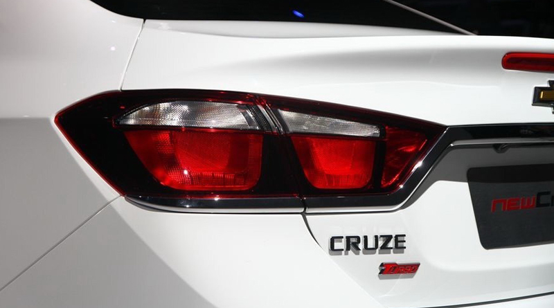 Chevrolet, Chevrolet Cruze tailight: 2015 Chevrolet Cruze Versi Asia Hadir di Beijing Motorshow