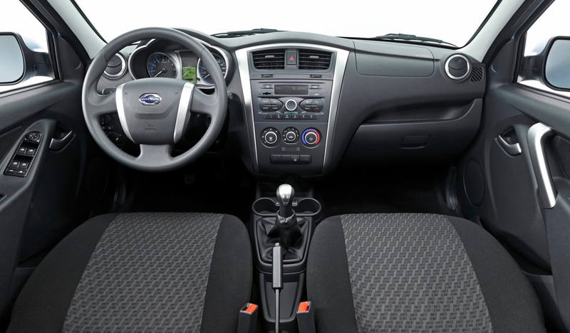 Datsun, Datsun on-DO Dashboard: Datsun on-Do Sedan Diluncurkan di Rusia