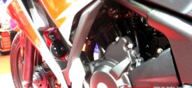 Honda CBR300R driving position