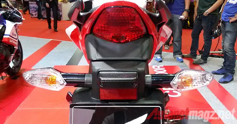 Bangkok Motorshow, Honda CBR300R lampu belkang: First Impression Review Honda CBR300R dari Bangkok Motorshow
