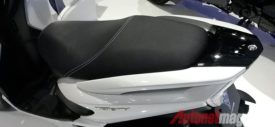 Yamaha Tricity ban depan