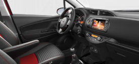 Toyota Yaris 2015 interior