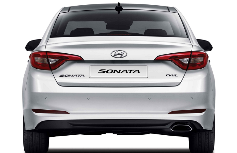 Hyundai, Hyundai Sonata 2015 Rear: Hyundai Sonata 2015 : Hyundai Pertama Rancangan Peter Schreyer