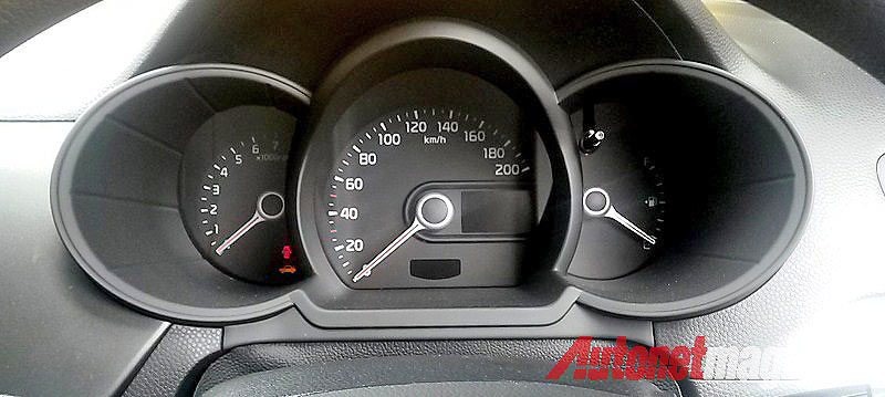 Kia, Speedometer KIA Morning: First Impression Review Kia Morning Indonesia 2014