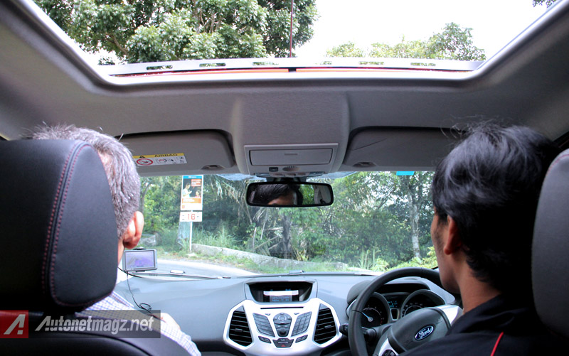 Ford, sync: Menguji Kemampuan Ford EcoSport di Kelok 44 Sumatera Barat