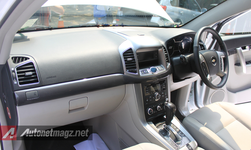 Chevrolet, Chevrolet Captiva Facelift Interior: First Impression Review 2015 Chevrolet Captiva AWD Facelift