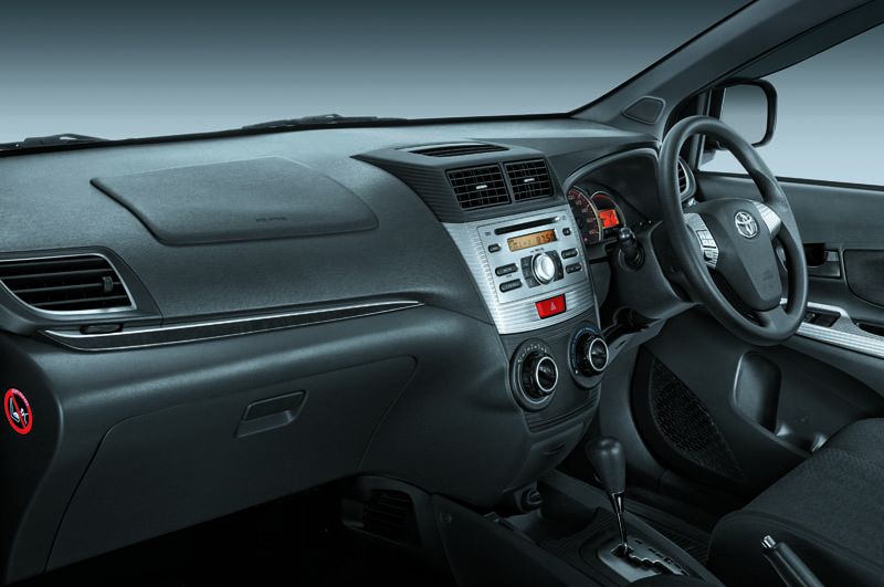 Mobil Baru, Toyota Avanza Veloz Luxury Interior: Ini NIh Toyota Avanza Veloz Luxury!