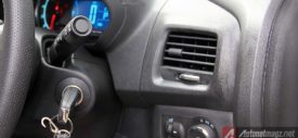Black dashboard hitam Chevrolet Spin Activ