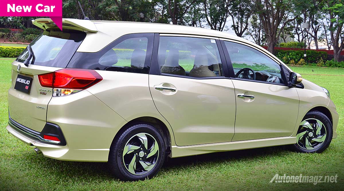 Gambar Modifikasi Mobil Honda Mobilio Warna Putih 2019