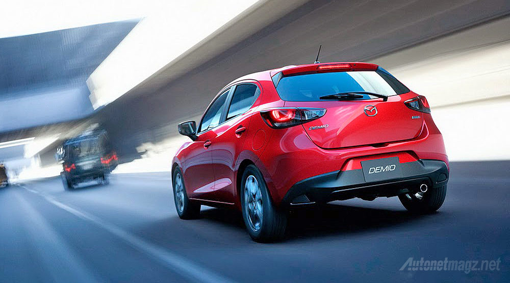 Mazda, 2015 Mazda 2 rear: Ini Dia Wajah Baru Mazda 2 2015
