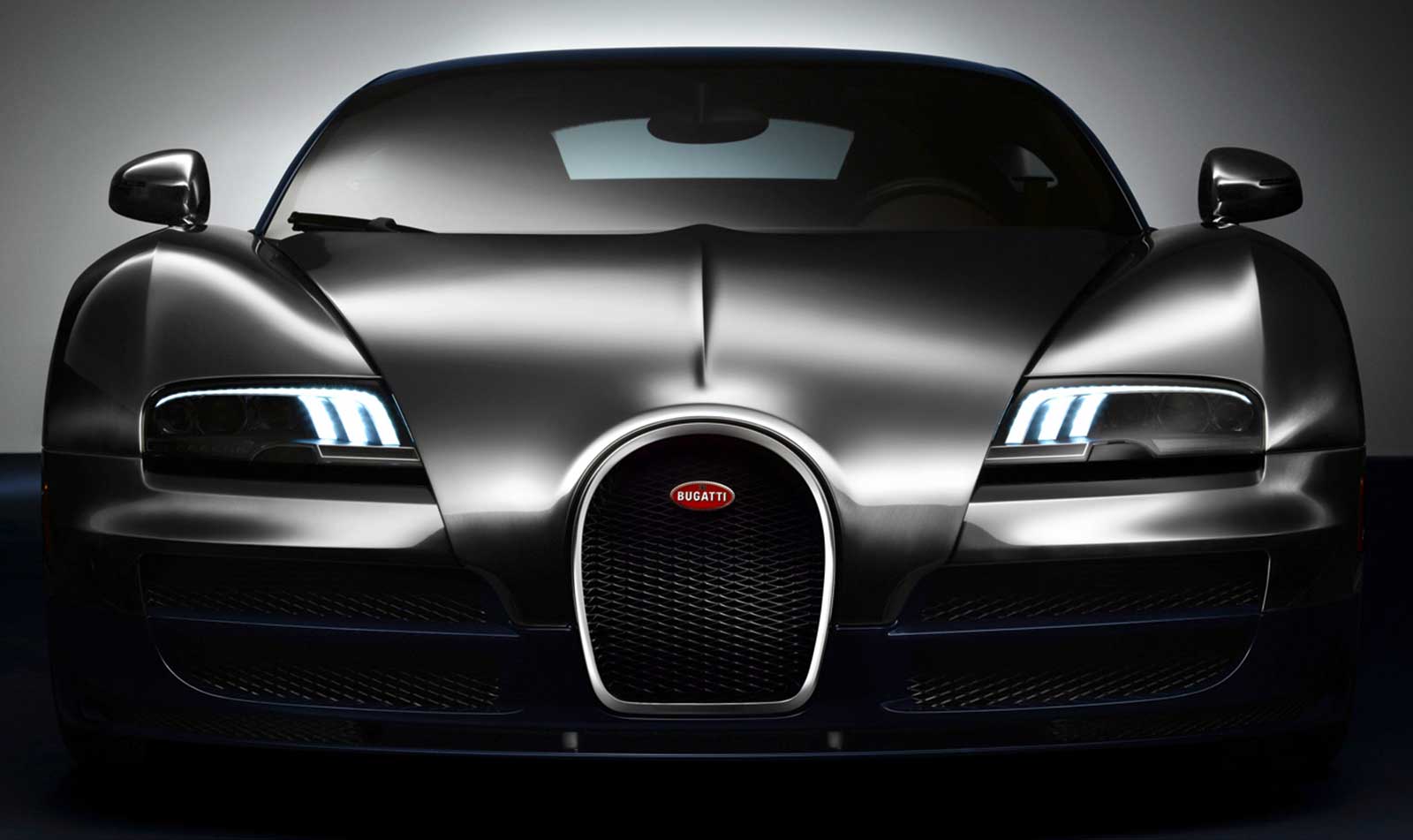 Bugatti, Bugatti-Veyron-Ettore-Bugatti-Edition: Nama “Ettore Bugatti” Digunakan Sebagai Nama Terakhir Bugatti Veyron