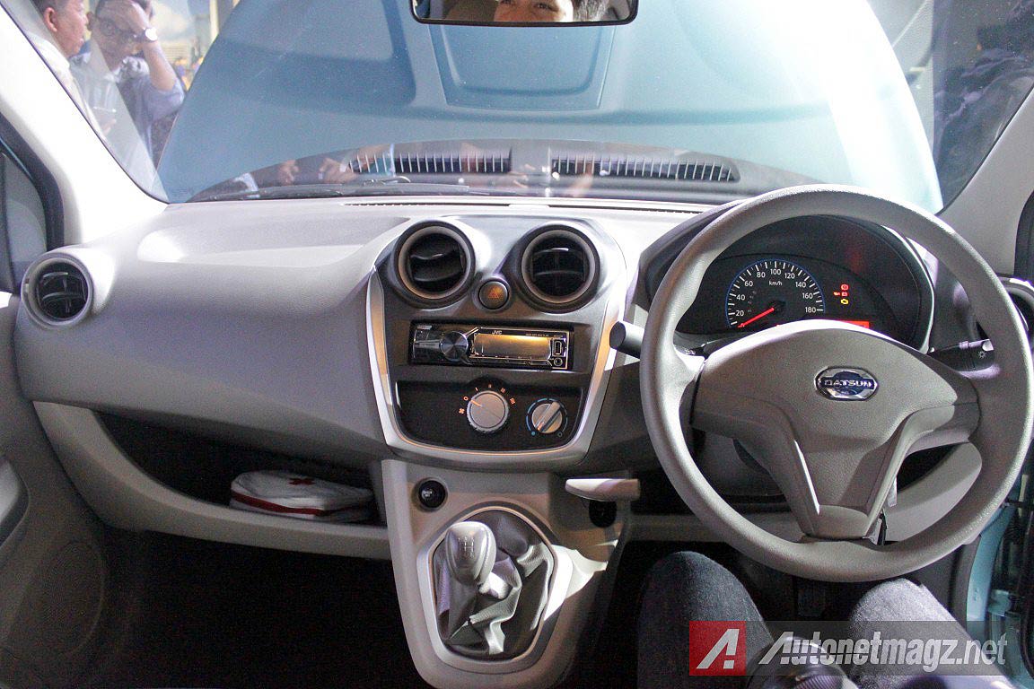Datsun, Interior Datsun GO Panca hatchback: Model LCGC ke-2 Datsun, GO Panca Hatchback mulai 96 jutaan