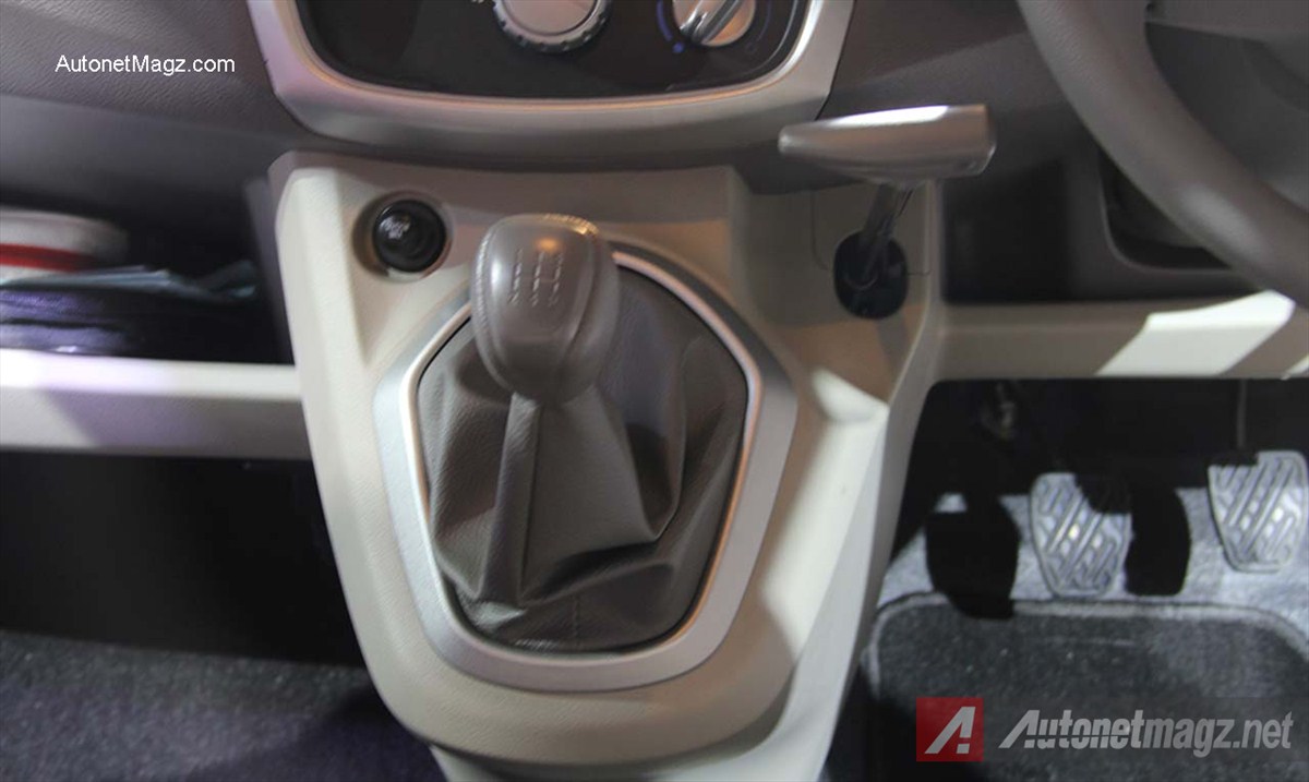 Datsun, Transmisi-Datsun-GO-Panca: First Impression Review Datsun GO Panca Hatchback 5 Seater