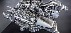 Mercedes-Benz AMG 4.0 Liter twin-turbo engine