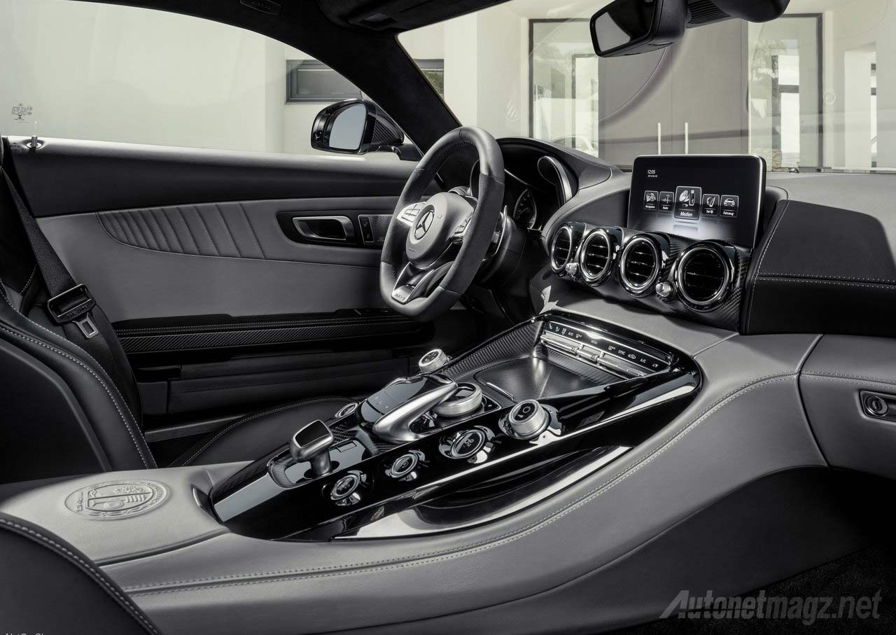 Berita, Interior Mercedes Benz AMG GT: Mercedes-Benz AMG GT Hadir Menebar Ancaman