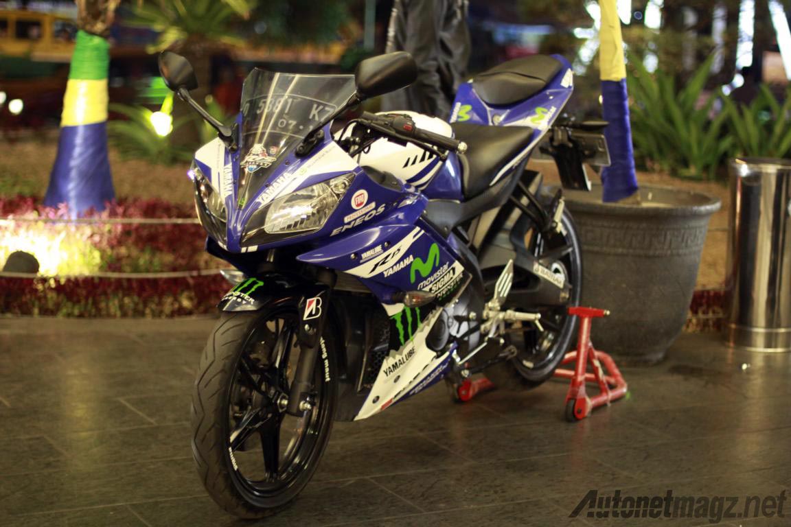 Berita, Yamaha-R15-Movistar-Bandung: Yamaha R15 Bandung Sosialisasikan Safety Riding di Auto Festival Bandung