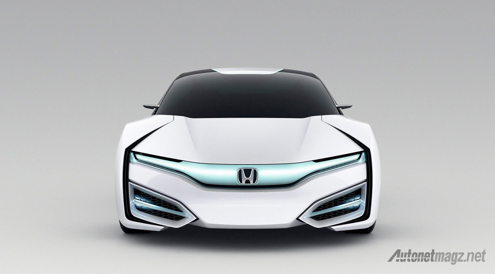 Berita, Honda-FCEV-2015: Honda FCEV Akan Teruskan Peran FCX Sebagai Mobil Hidrogen