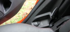 Laci glovebox Ford EcoSport dengan fitur cooler pendingin