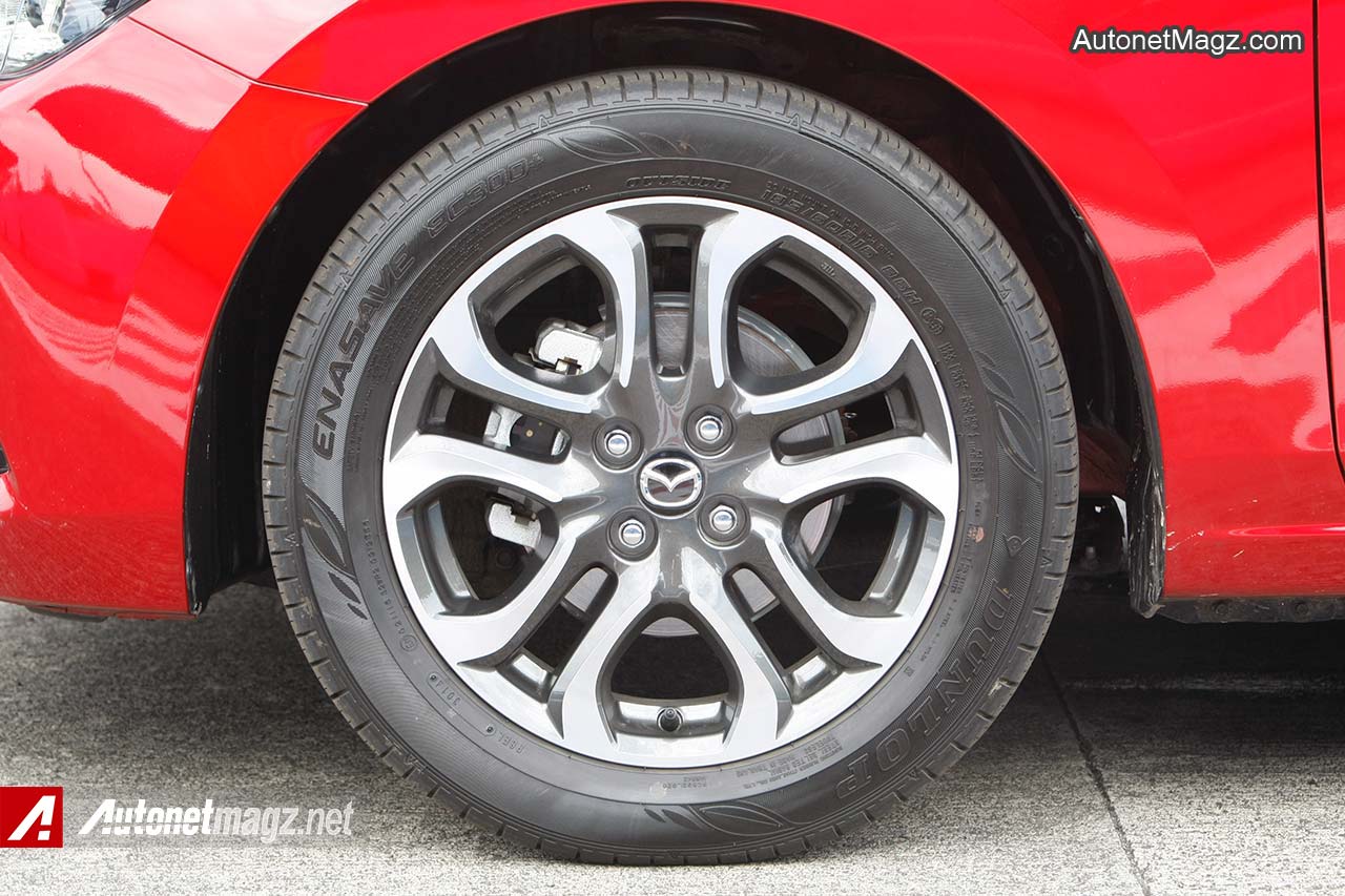Mazda, Ban-dan-Velg-Mazda2-SkyActive: Test Drive Mazda2 SkyActiv Transmisi Manual di Sirkuit Sentul