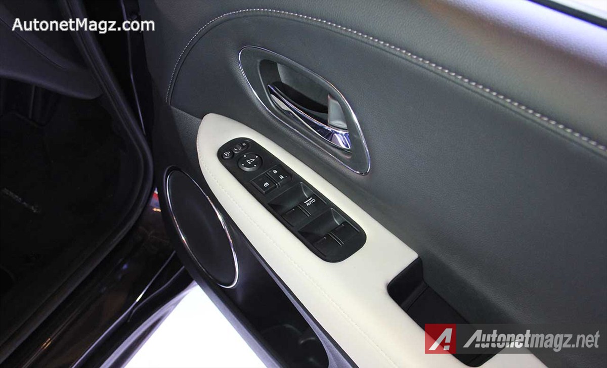 Honda, Honda-HRV-Prestige-Door-Trim: First Impression Review Honda HR-V Prestige by AutonetMagz