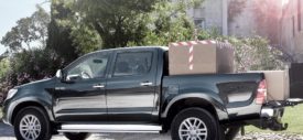 Ford Ranger vs lawan Toyota Hilux di Africa