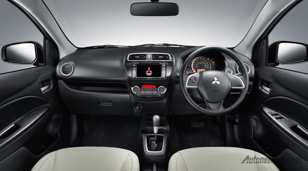 Berita, Interior-Mitsubishi-Attrage: Mitsubishi Coba Peruntungan Attrage Sedan di Eropa