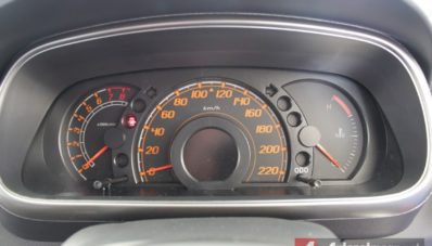 First Impression Review Daihatsu Sirion Facelift 2015 oleh AutonetMagz First Impression Review Daihatsu Sirion Facelift 2015 oleh AutonetMagz